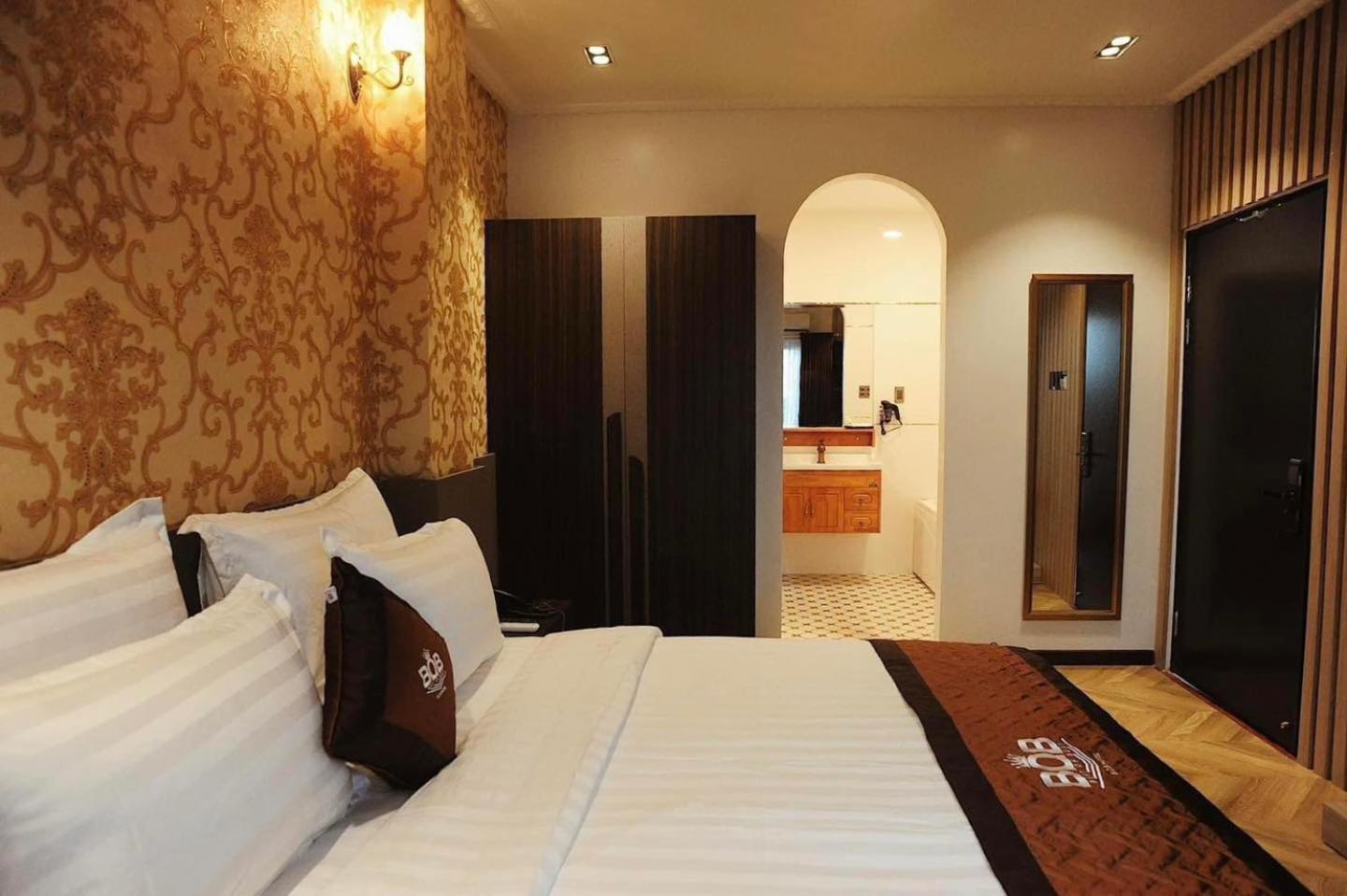 Hotel B.o.b