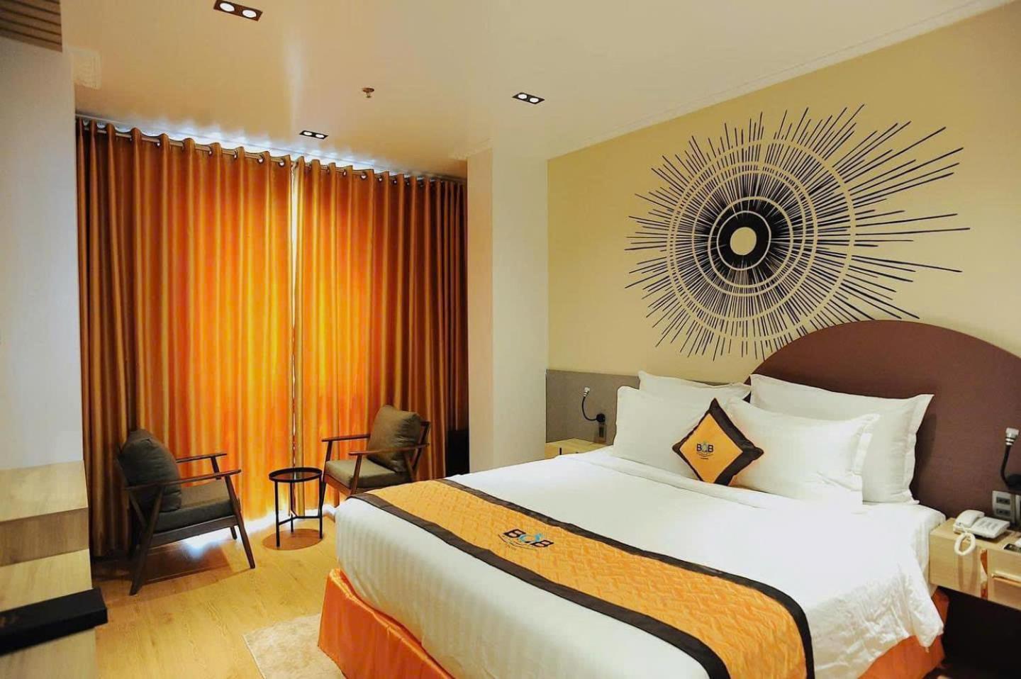 Hotel B.o.b
